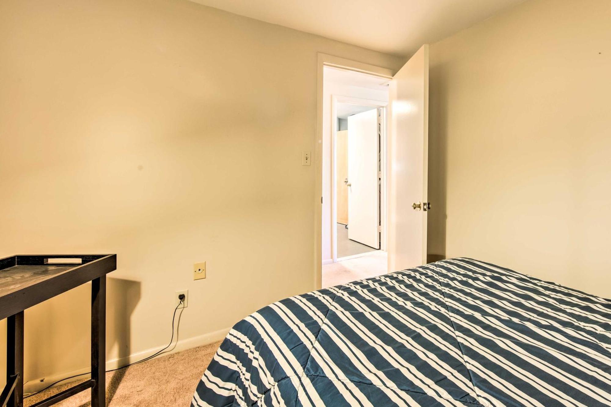 Runningwater Apartment In Lancaster With Deck エクステリア 写真